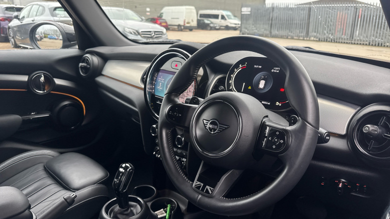 MINI Hatchback 2.0 Cooper S Exclusive 5dr Auto Petrol Hatchback